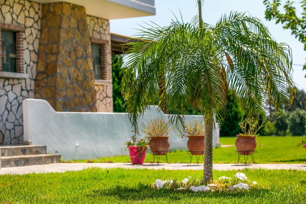 Seascape Villa อาฟานโท ภายนอก รูปภาพ