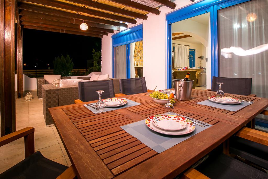 Seascape Villa อาฟานโท ภายนอก รูปภาพ